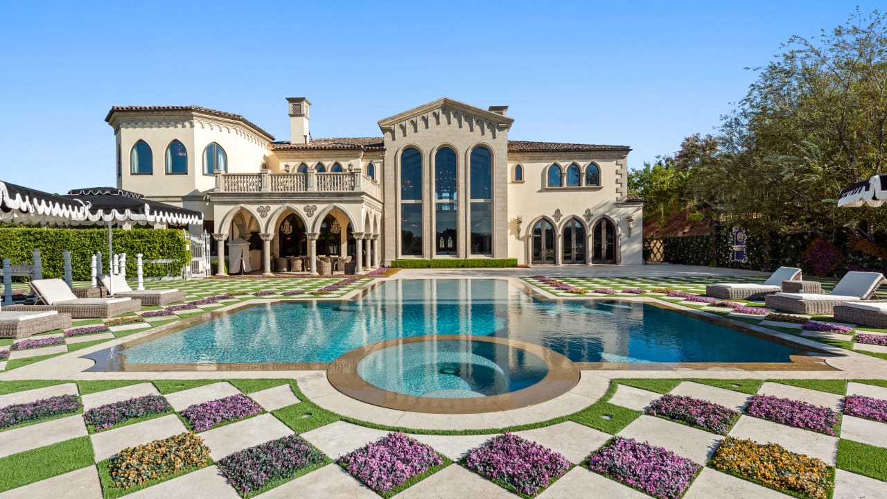 Beverly Hills Mansion That Will Thrill Fans of 'Game of Thrones' Selling for $22 Million - Mansion Global