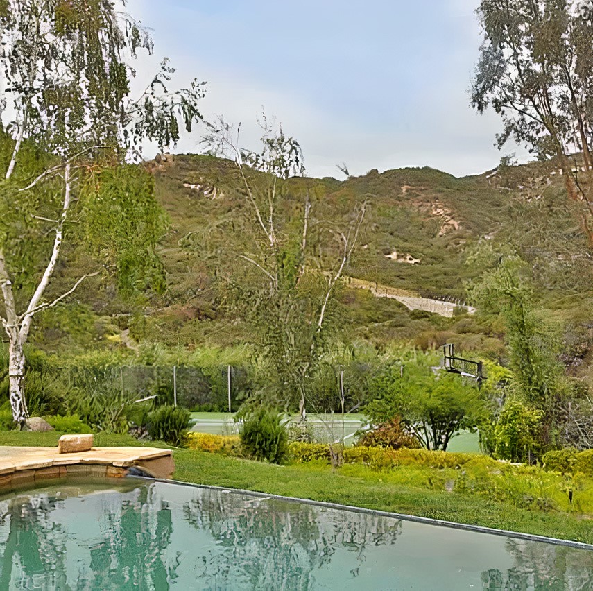 Pool in Kevin Hart's California Home