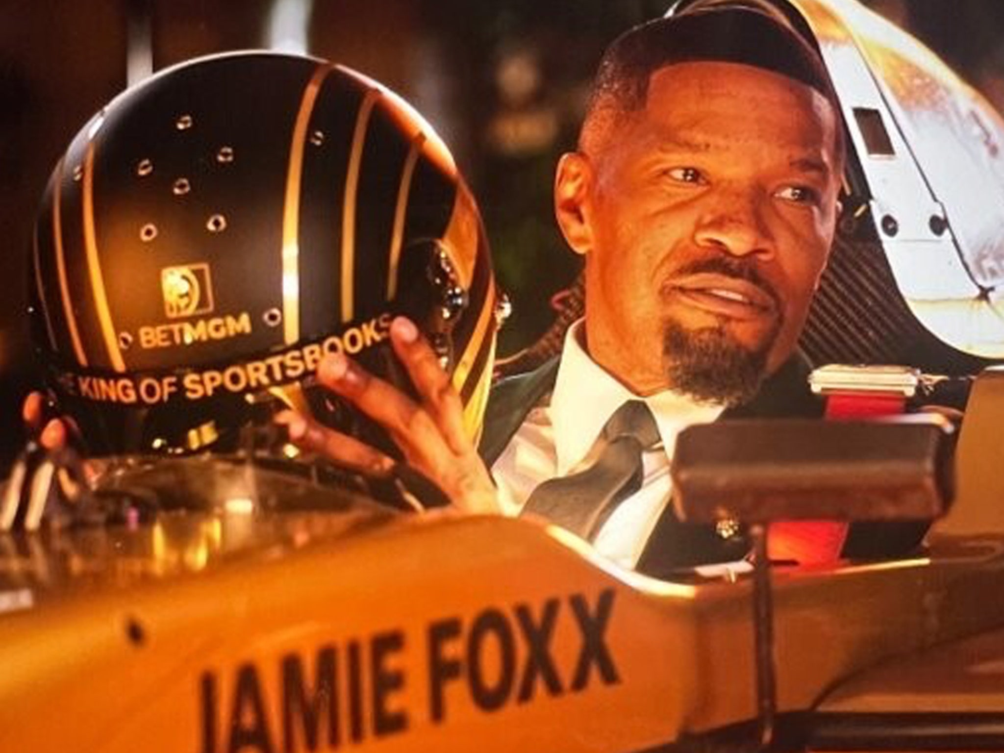 Jamie Foxx Back to Work, Filmed Ad in Las Vegas This Week