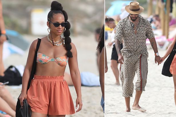 Alicia Keys enjoys bikini beach day with her husband after lavish birthday  celebration - Mirror Online