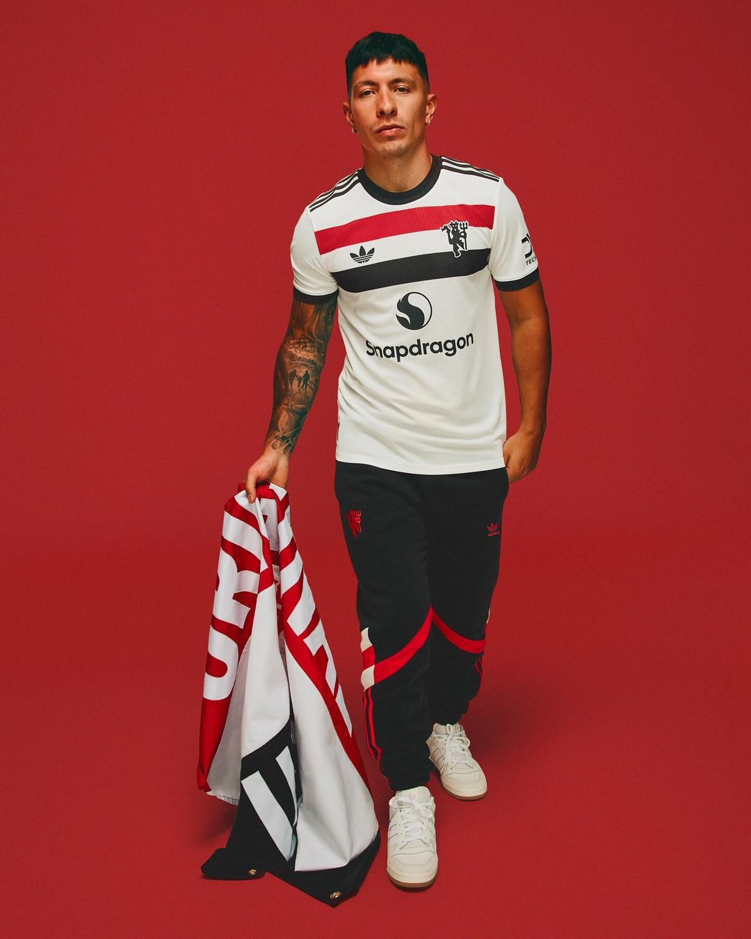 Lisandro Martinez was among the stars modelling the shirt